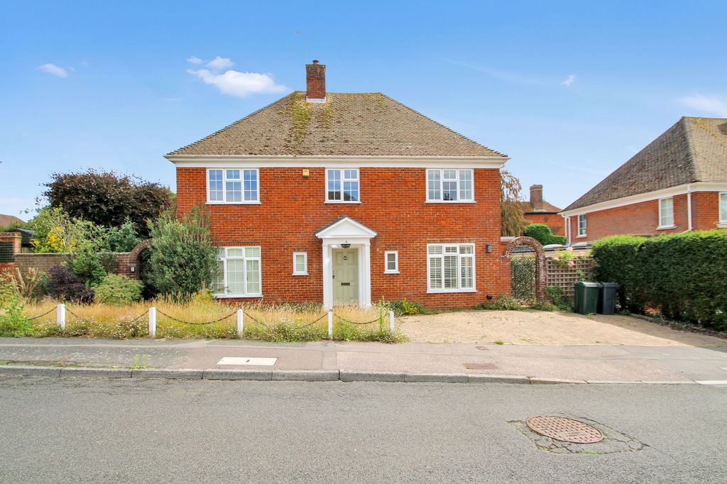 Property photo 1 of 16