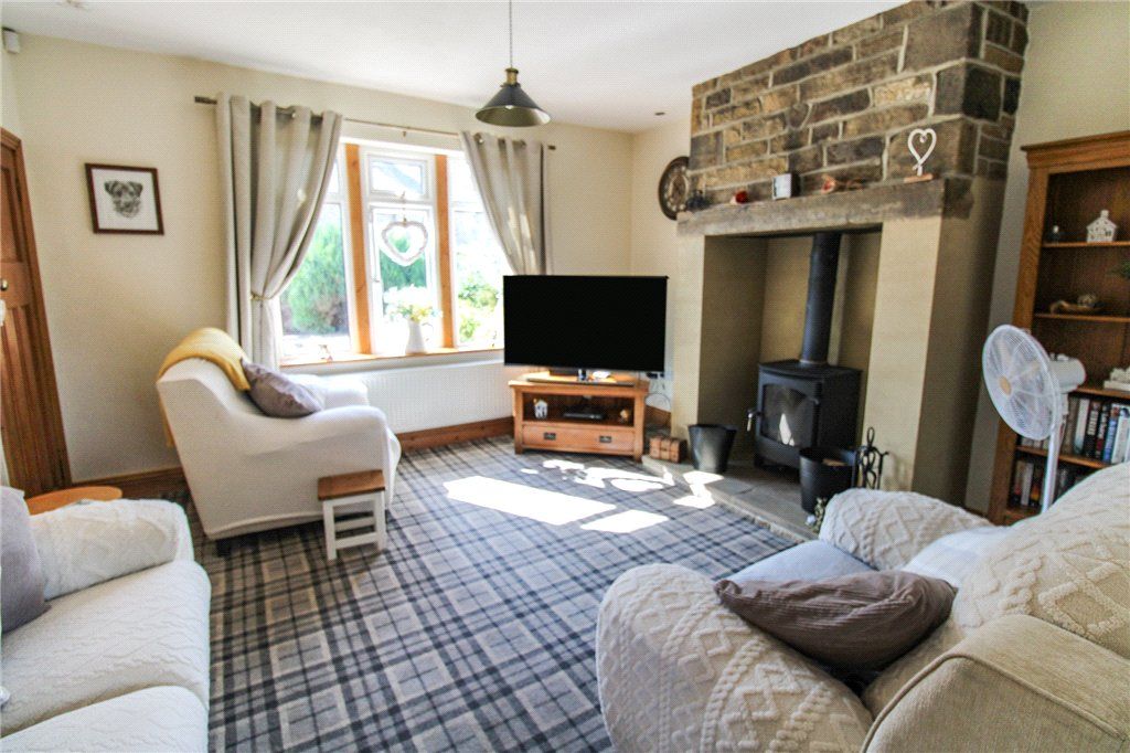 Property photo 2 of 17 Sitting Room