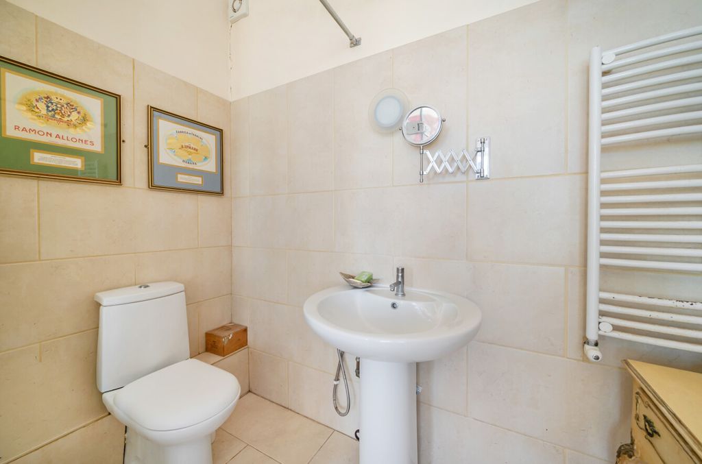 Additional image 7 of 2 bed flat for salePercival Terrace, Brighton, East Sussex BN2
