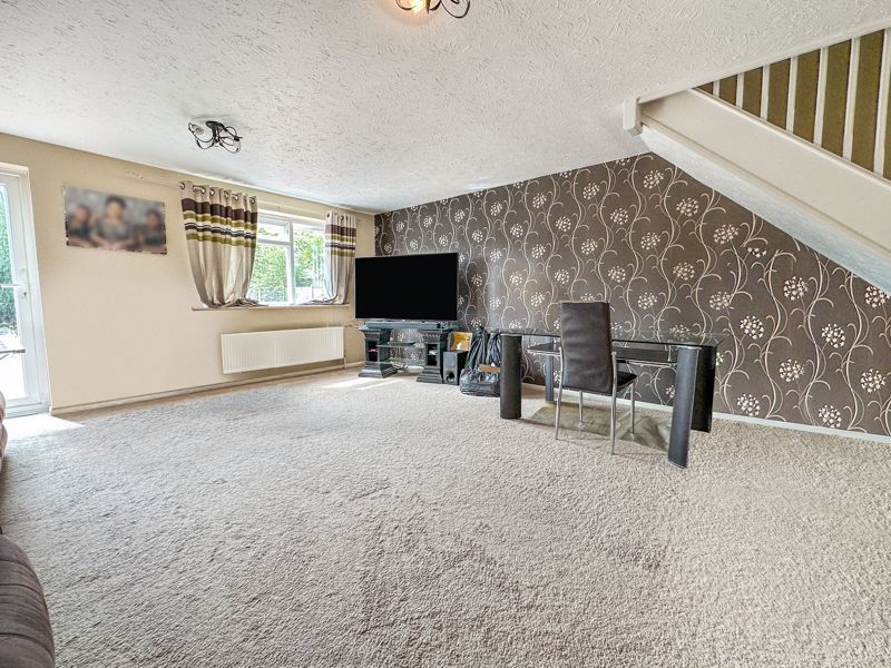 Property photo 2 of 11 Photo 12