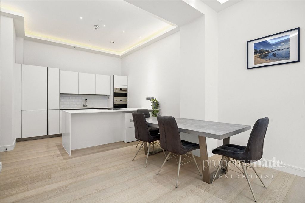 Property photo 2 of 15 Picture No. 04