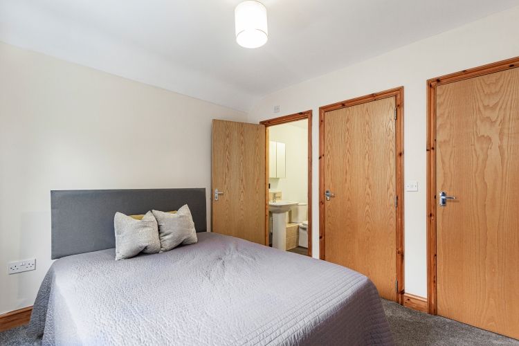 Property photo 2 of 10 306340