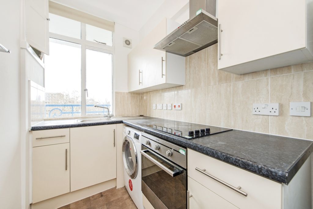 Property photo 2 of 8 1