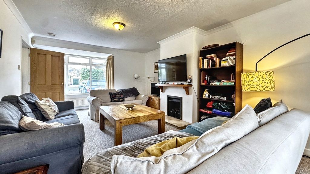 Property photo 2 of 15 Bright, Well-Furnished Living Room With Multiple c...