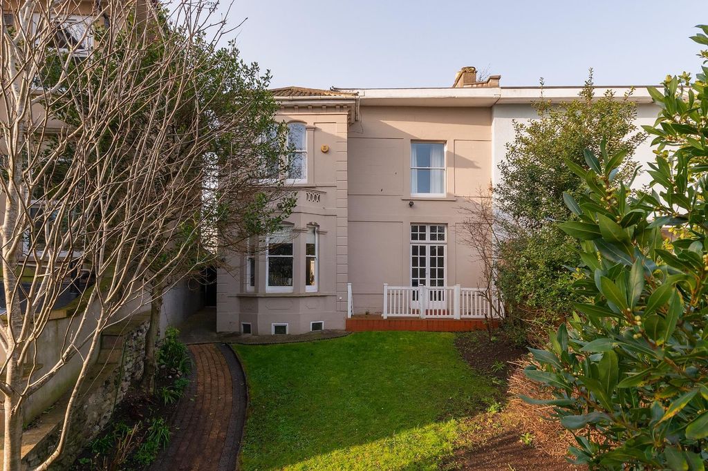 Property photo 2 of 36 1C6R9Acm - External F.Jpg