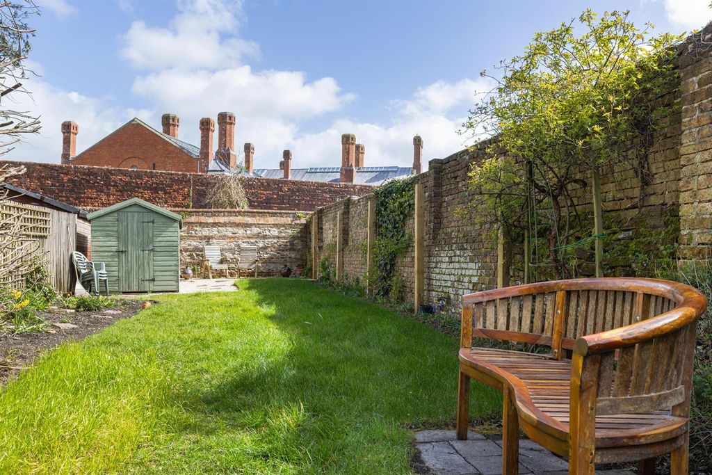 Property photo 3 of 22 010A0598-Hdr.Jpg