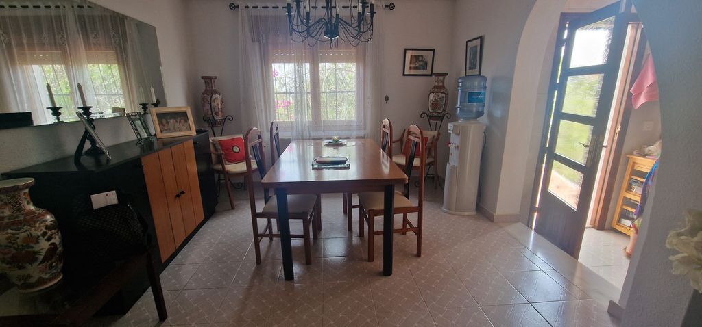 Property photo 3 of 31