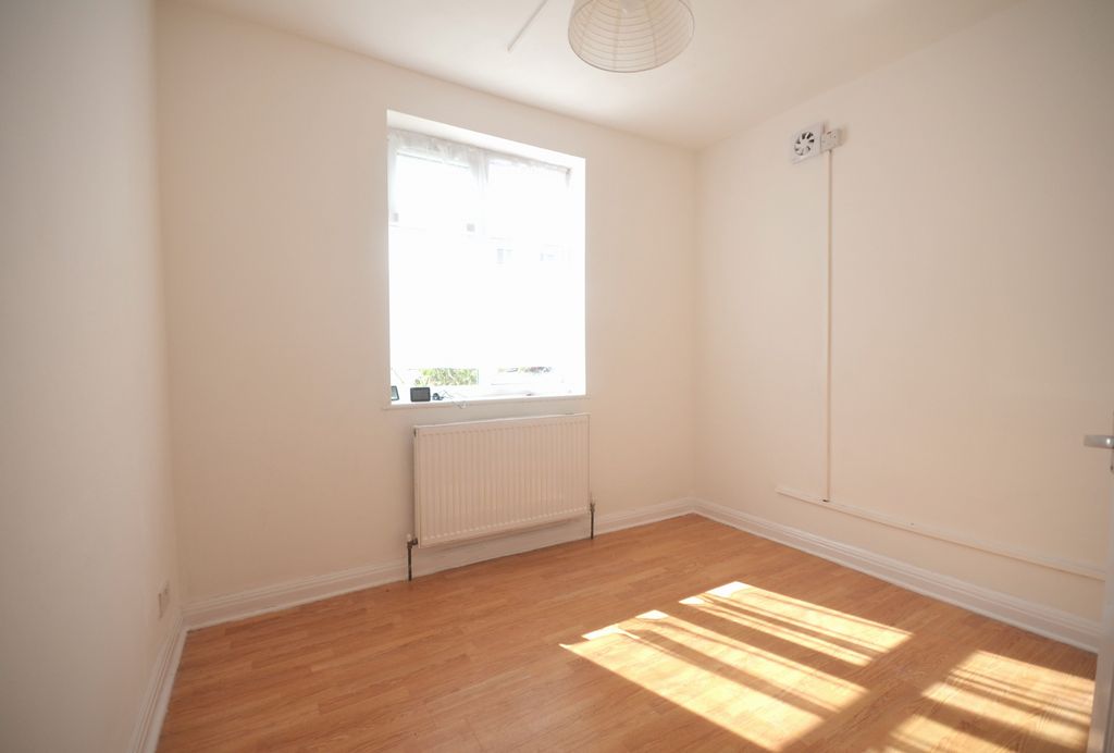 Property photo 3 of 10 Gallery