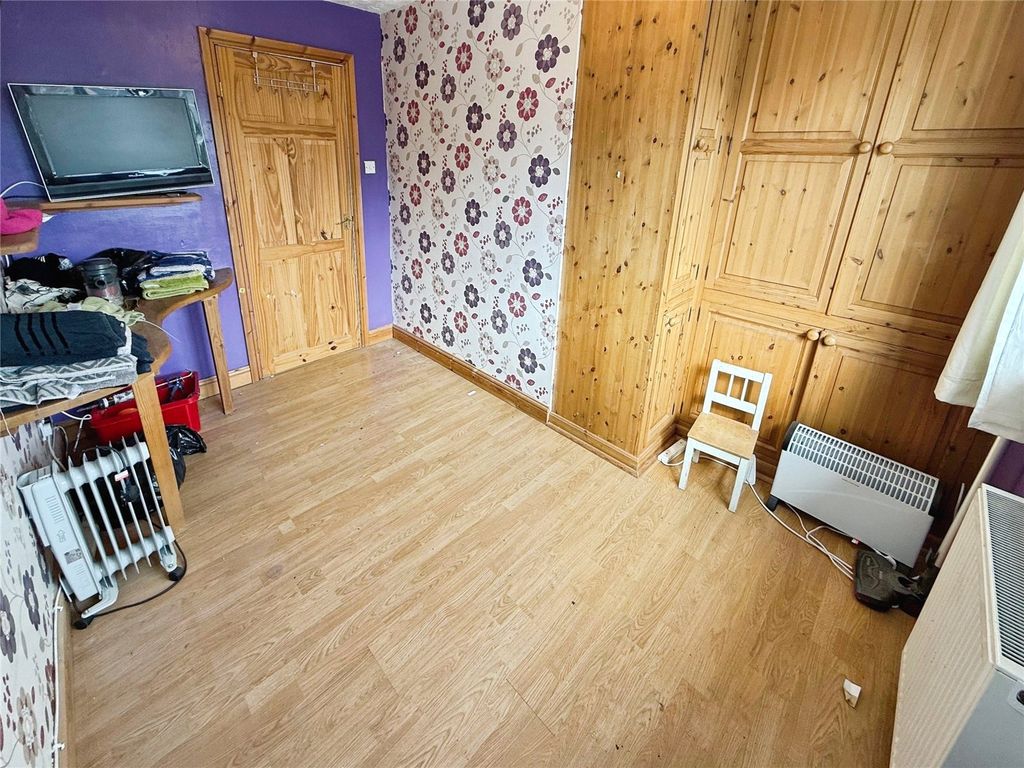 Property photo 3 of 14 Bedroom 2