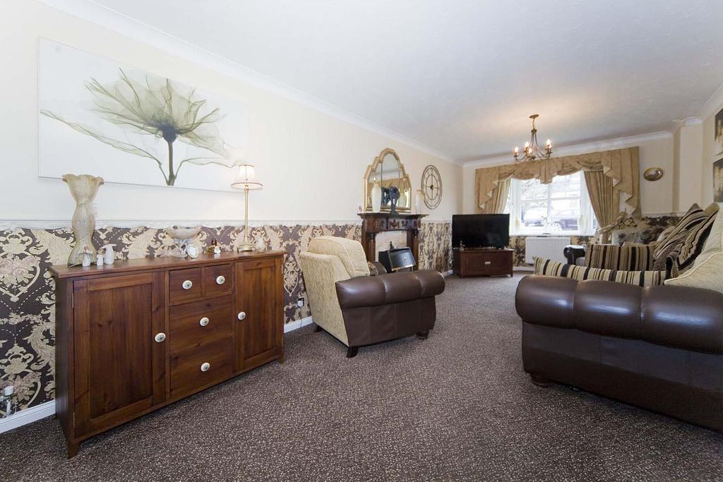 Property photo 3 of 25
