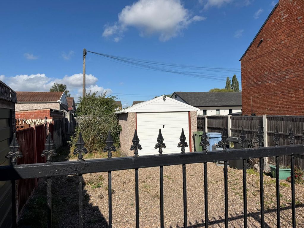 Property photo 3 of 19