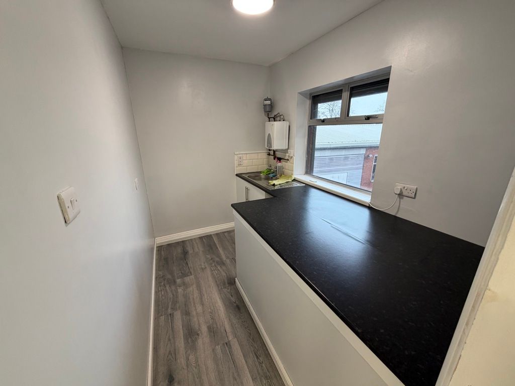 Property photo 3 of 9 Photo 3