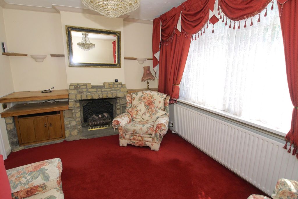 Property photo 2 of 11 Photograph 12