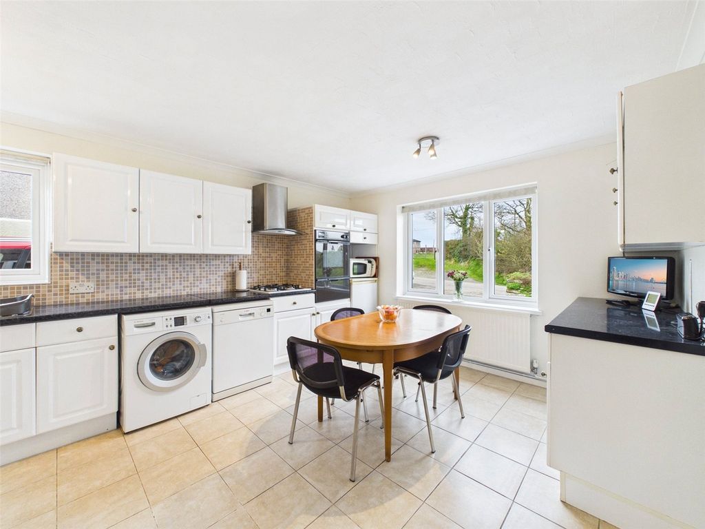 Property photo 3 of 13 Kitchen