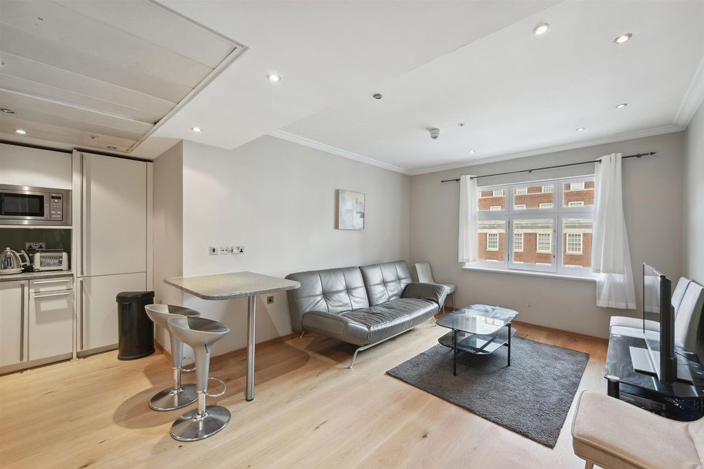 Property photo 1 of 7 1