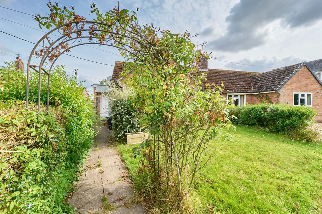 Property photo 3 of 6