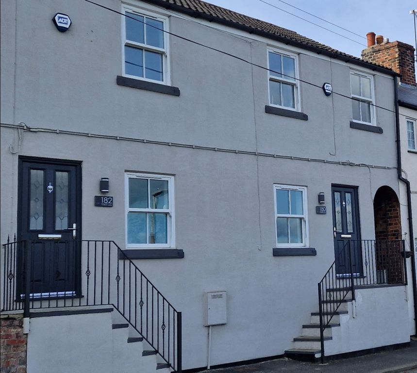 Property photo 1 of 10 External