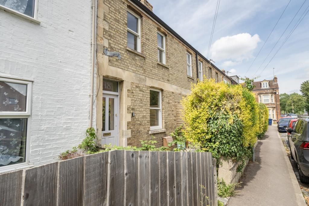 Property photo 1 of 18 External