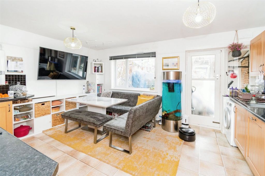 Property photo 3 of 13 Picture No. 28