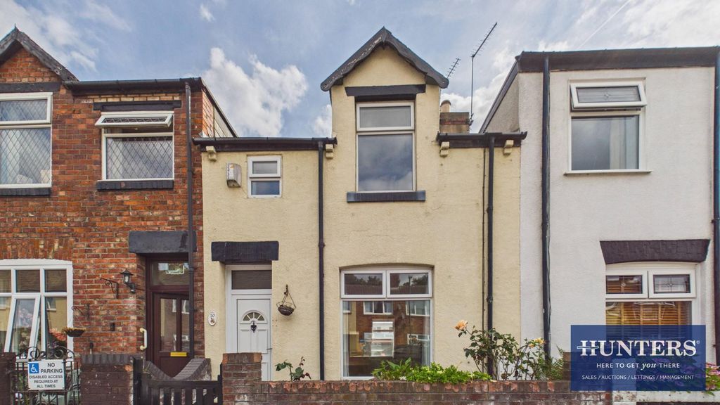 Property photo 1 of 19 External