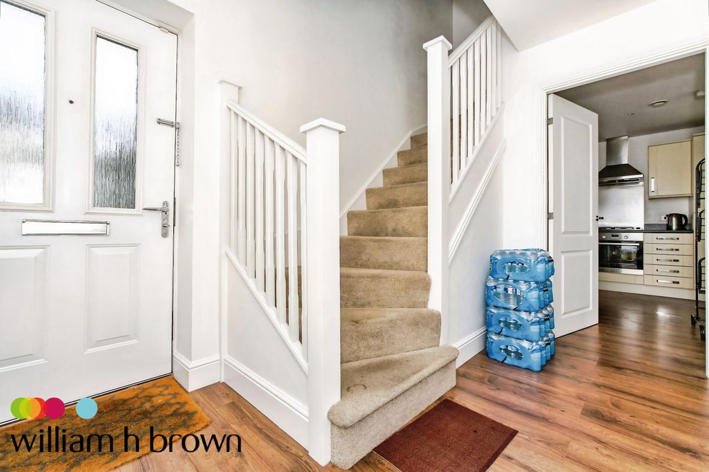 Property photo 3 of 16 Image