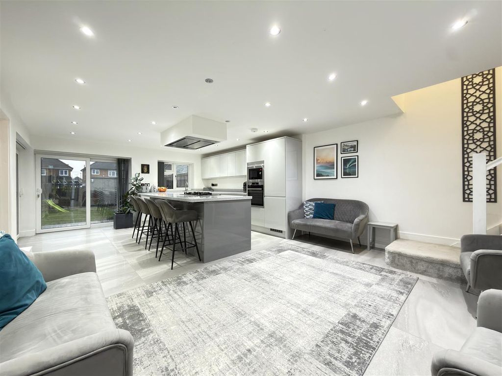 Property photo 2 of 23 Open Plan Living Dining And Kitchen