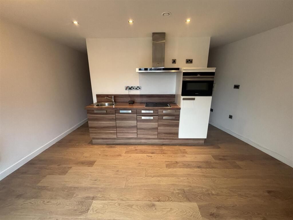 Property photo 2 of 6 Img_0120