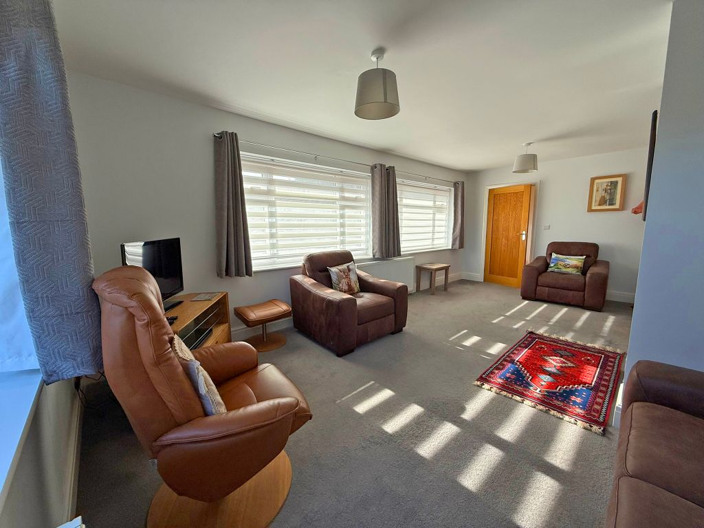 Property photo 3 of 17 Img_1984