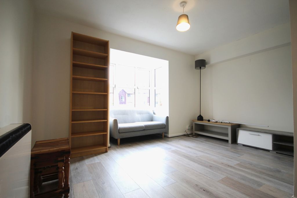 Property photo 2 of 4 Gallery