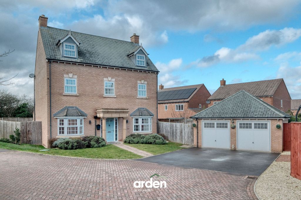 Property photo 1 of 18