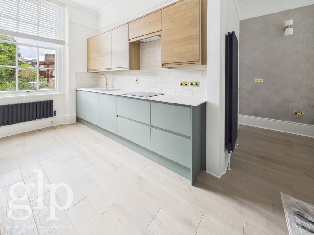 Property photo 2 of 29 5244674