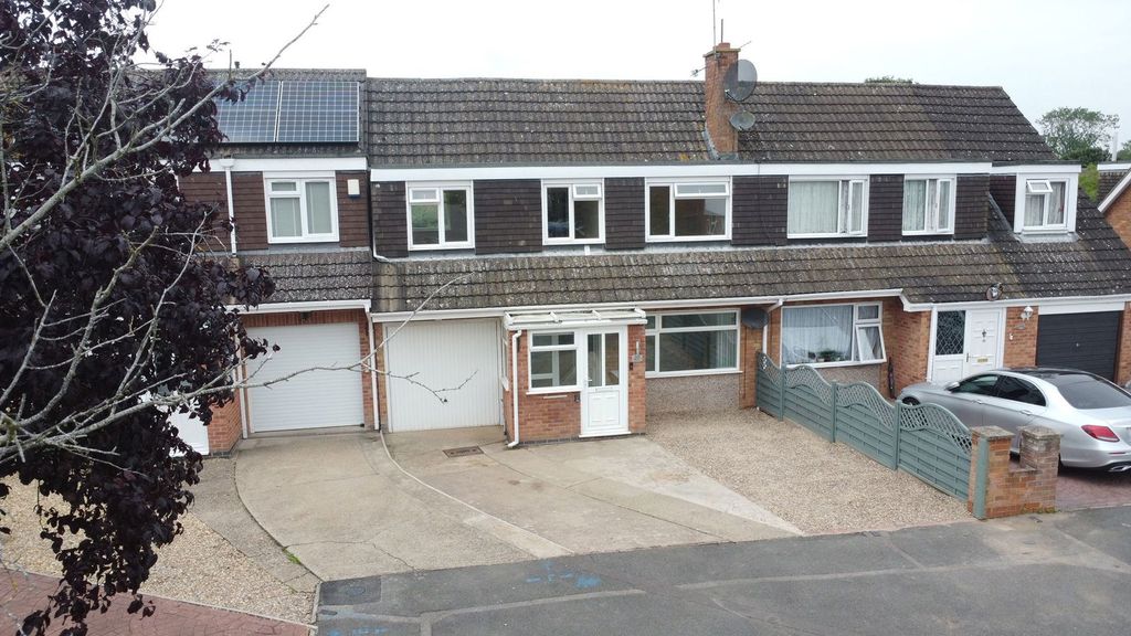 Property photo 2 of 20