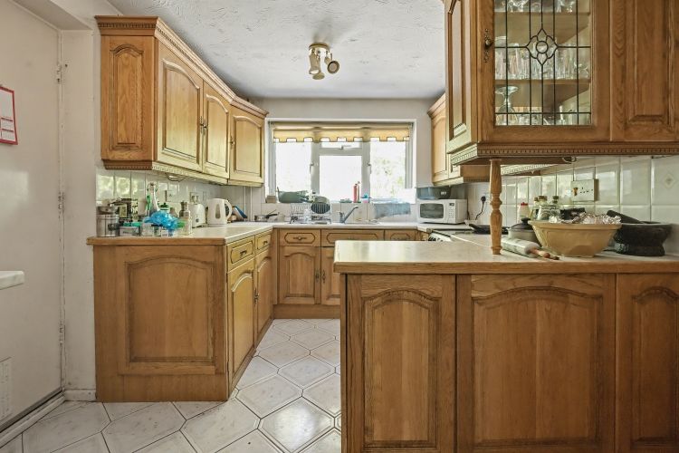 Property photo 2 of 19 327391