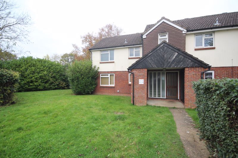 Property photo 1 of 15 Photo 12