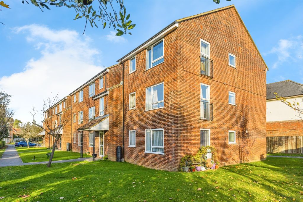 Property photo 1 of 17