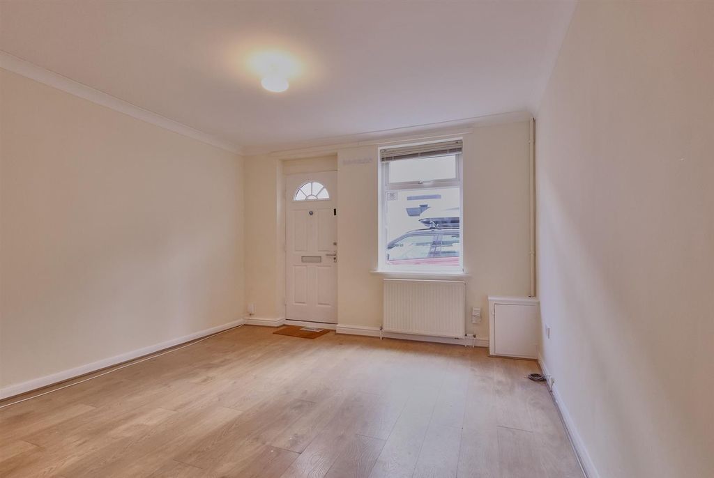 Property photo 3 of 14 Highfield St Earl Shilton_3.Jpg
