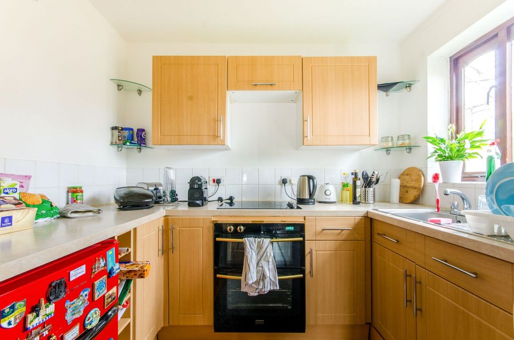 Property photo 3 of 4