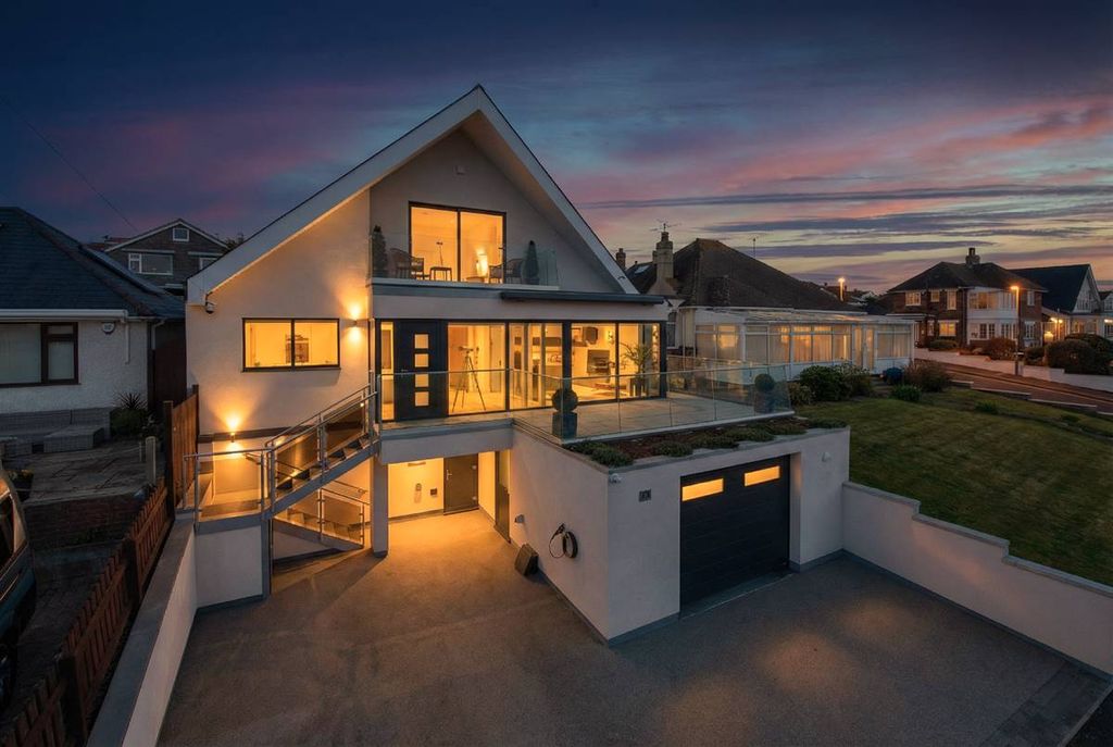 Property photo 1 of 48