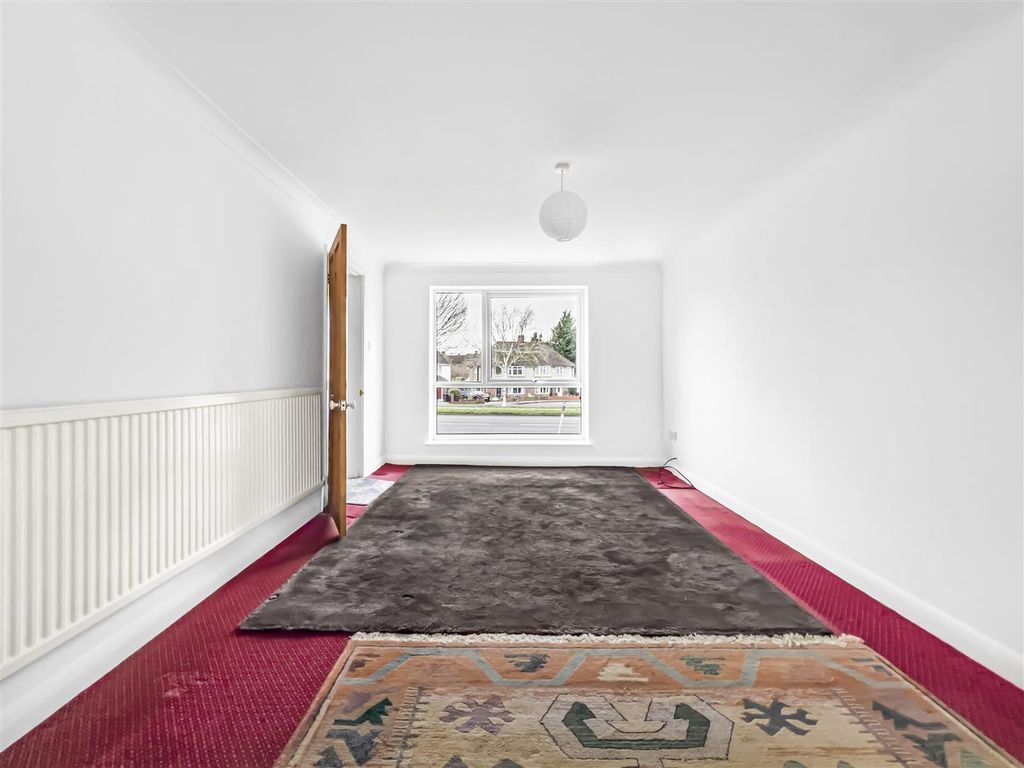 Property photo 3 of 20 4_46418.Jpg