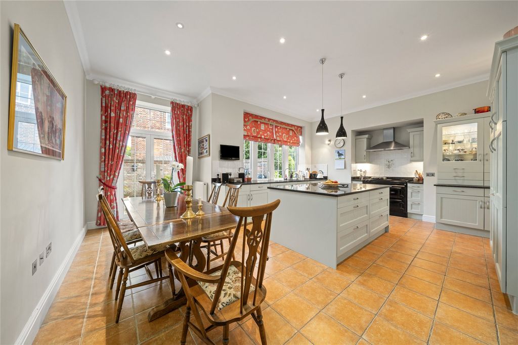 Property photo 3 of 19 Picture No. 09