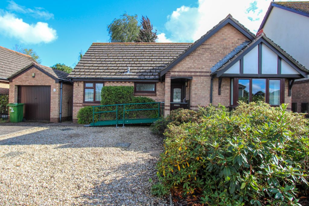 Property photo 1 of 11