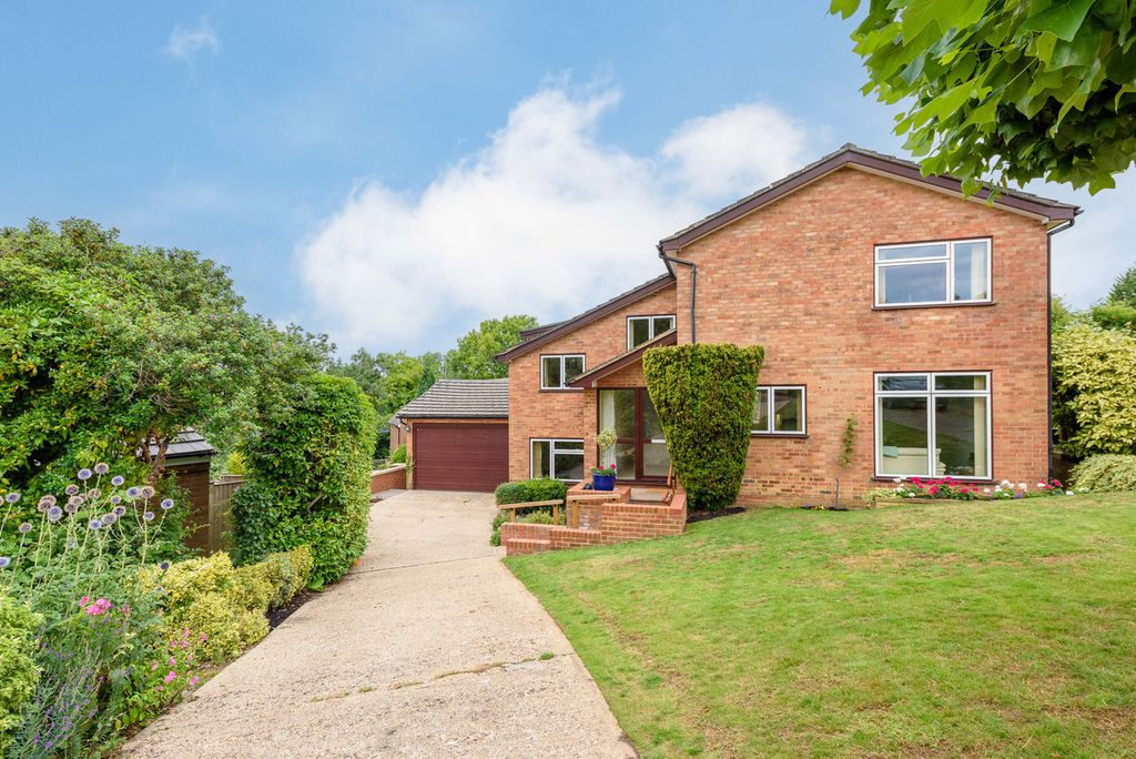 Property photo 1 of 18
