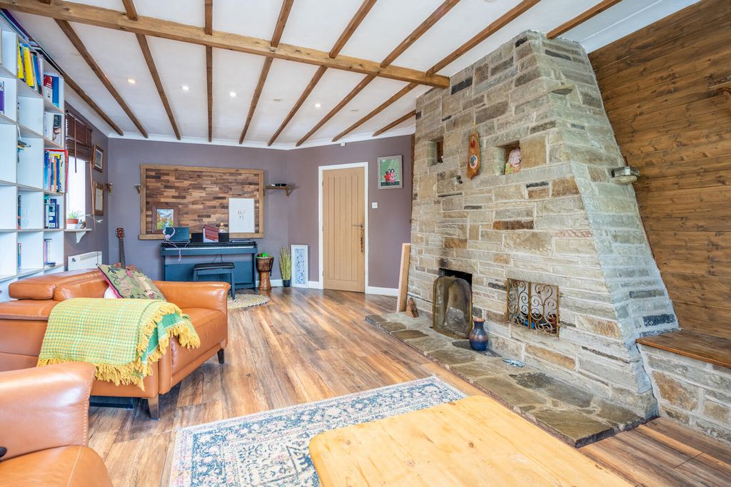 Property photo 3 of 24 Living Room