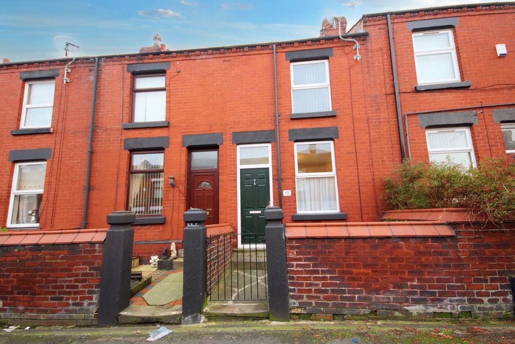 Property photo 1 of 9