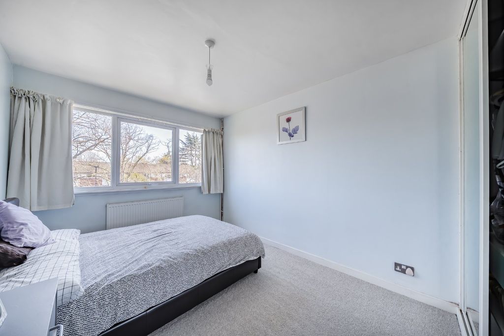 Property photo 3 of 17 Picture No. 09