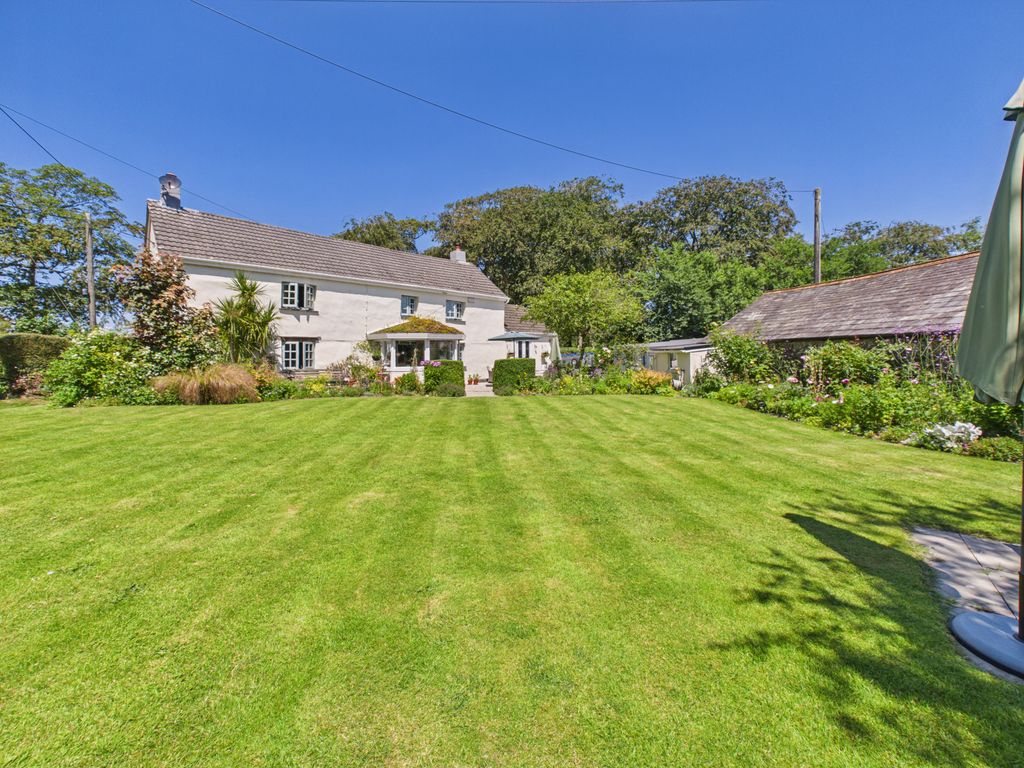 Property photo 1 of 28
