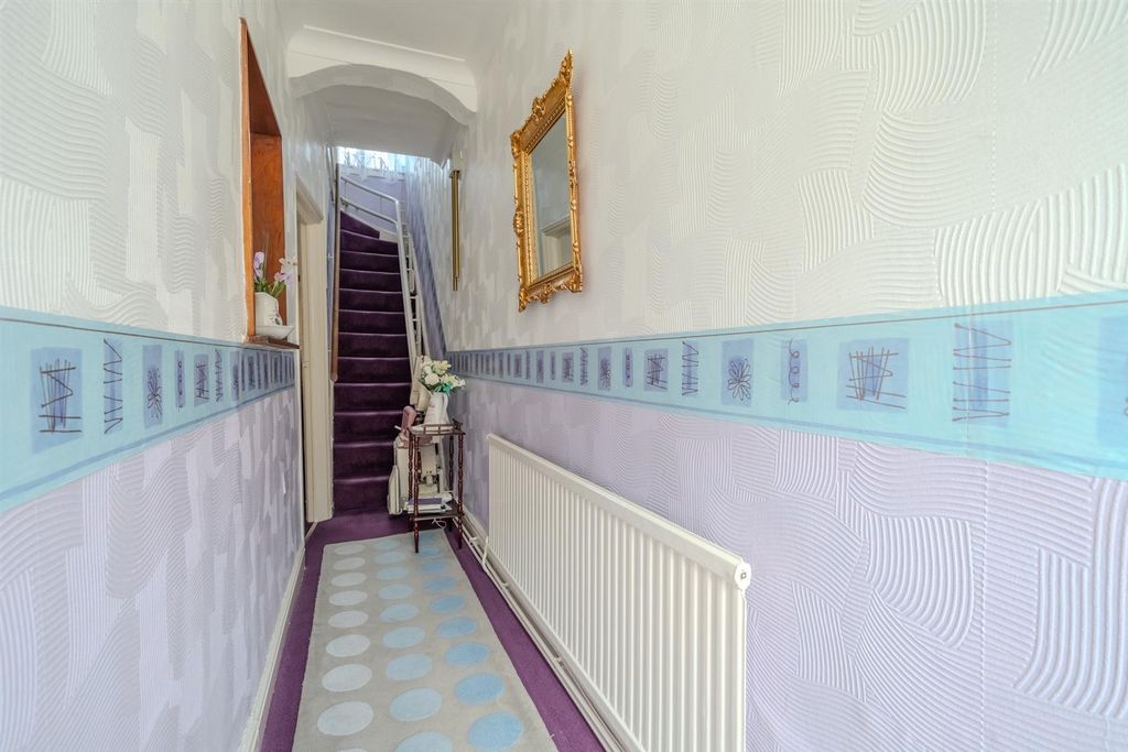 Property photo 3 of 26 144 Mount Pleasant Road-8.Jpg