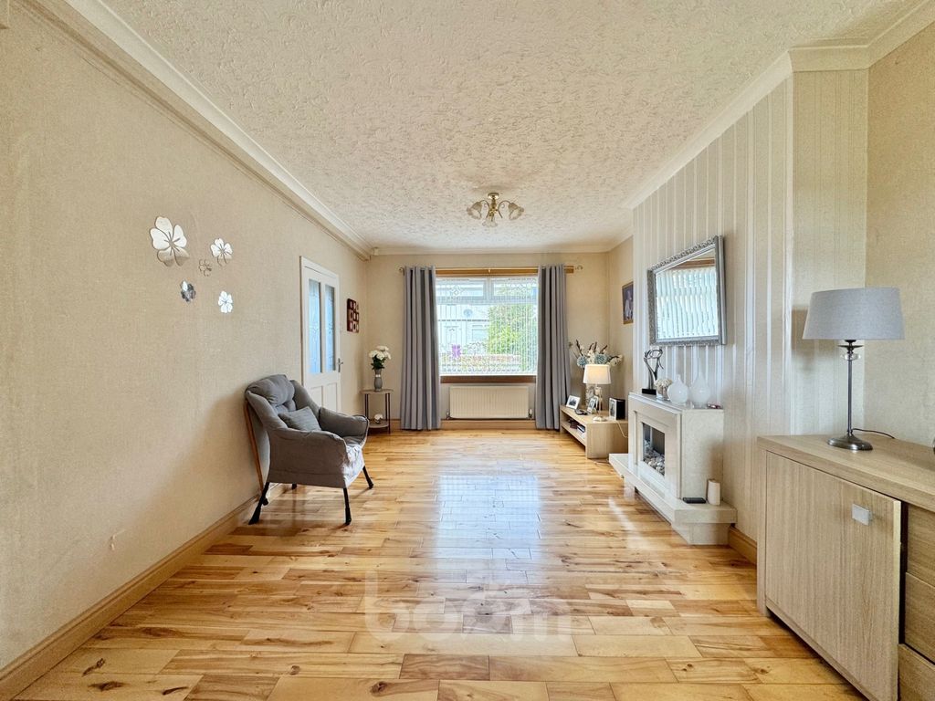 Property photo 2 of 21 Lindsay Avenue, Kilbirnie Lounge Pic