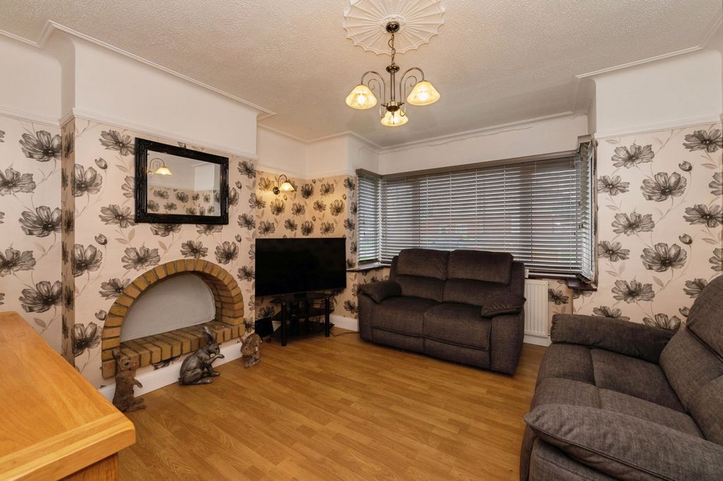 Property photo 2 of 15 Living Room