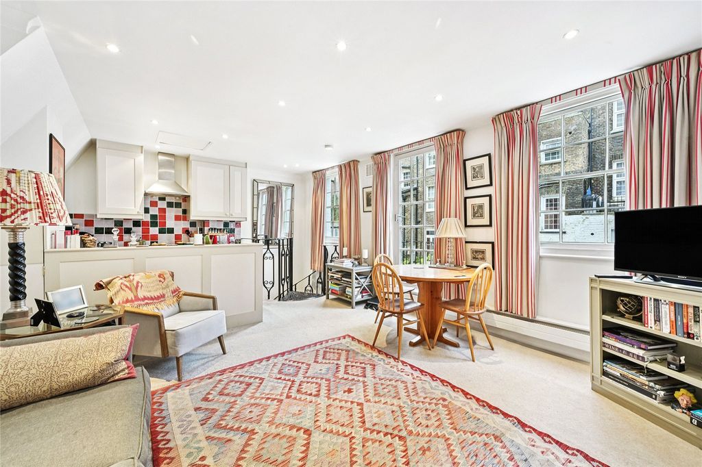 Property photo 2 of 11 Reception Room